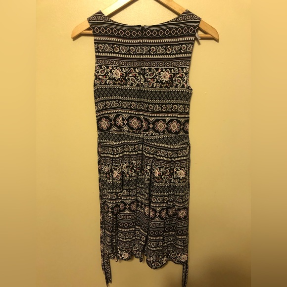 Dorothy Perkins Mini Dress - Picture 2 of 3